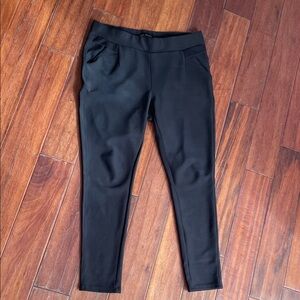 Kay Unger Black Pull-On Slim Pants